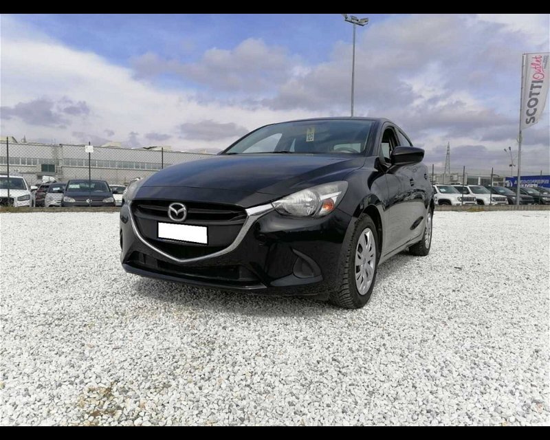 Mazda Mazda2 1.5 Skyactiv-G Essence  del 2015 usata a Pisa