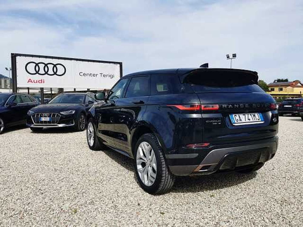 Land Rover Range Rover Evoque 2.0D I4-L.Flw 150CV AWD Auto R-Dynamic SE del 2020 usata a Lucca (4)