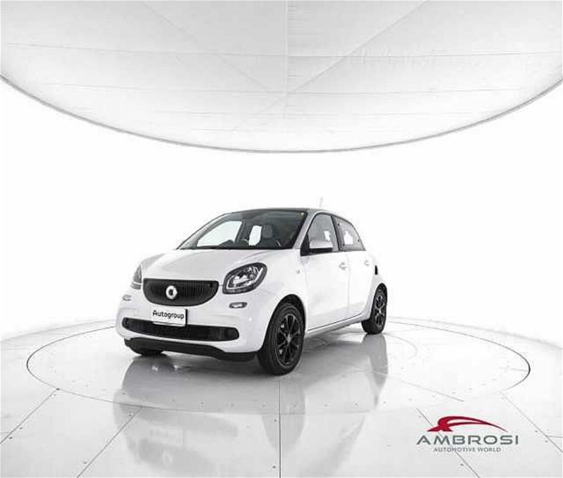 smart forfour forfour 70 1.0 twinamic Passion  del 2015 usata a Viterbo