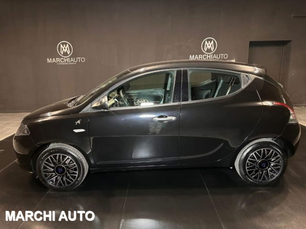 Lancia Ypsilon usata a Perugia (8)