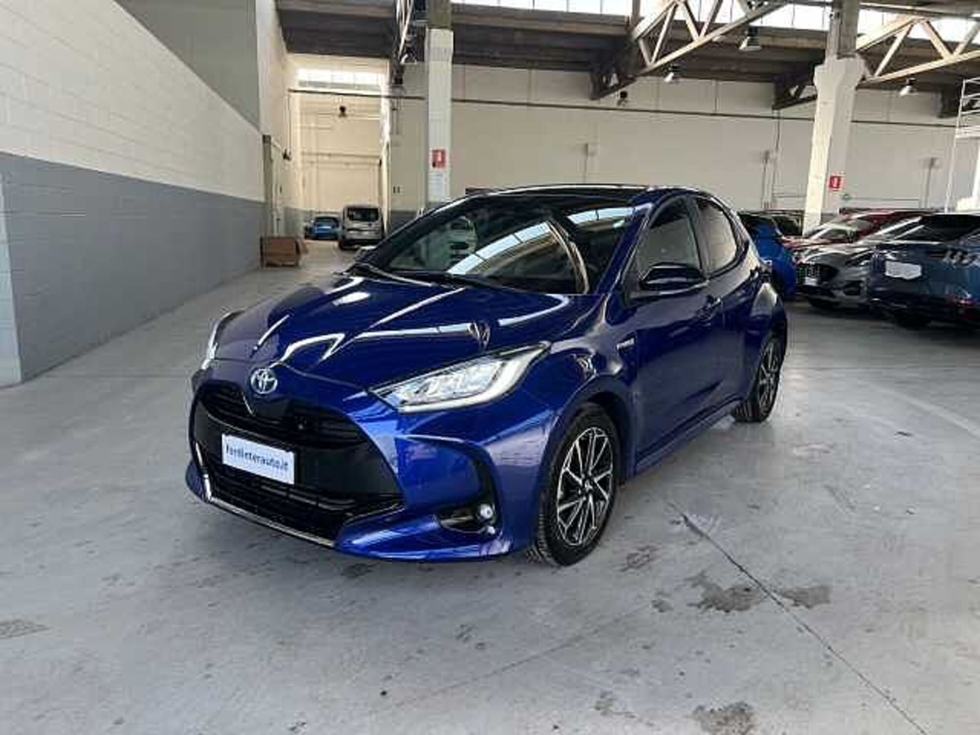 Toyota Yaris 1.5 5 porte Lounge  del 2020 usata a Melegnano