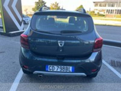 Dacia Sandero Stepway 1.0 TCe 100CV ECO-G 15th Anniversary del 2021 usata a Pordenone