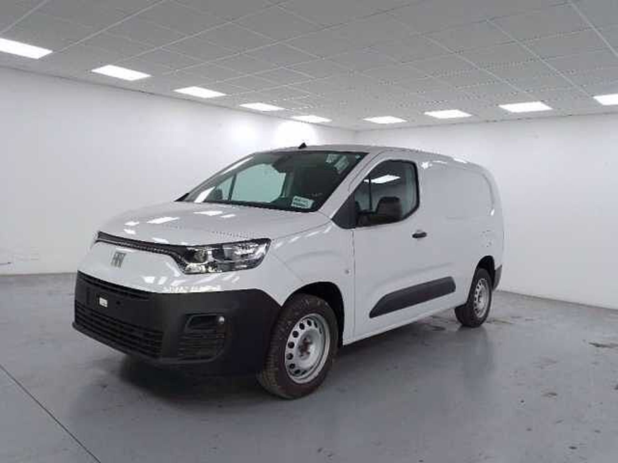 Fiat Dobl&ograve; Furgone van 1.5 bluehdi 130cv LH1 AT8 nuova a Cuneo