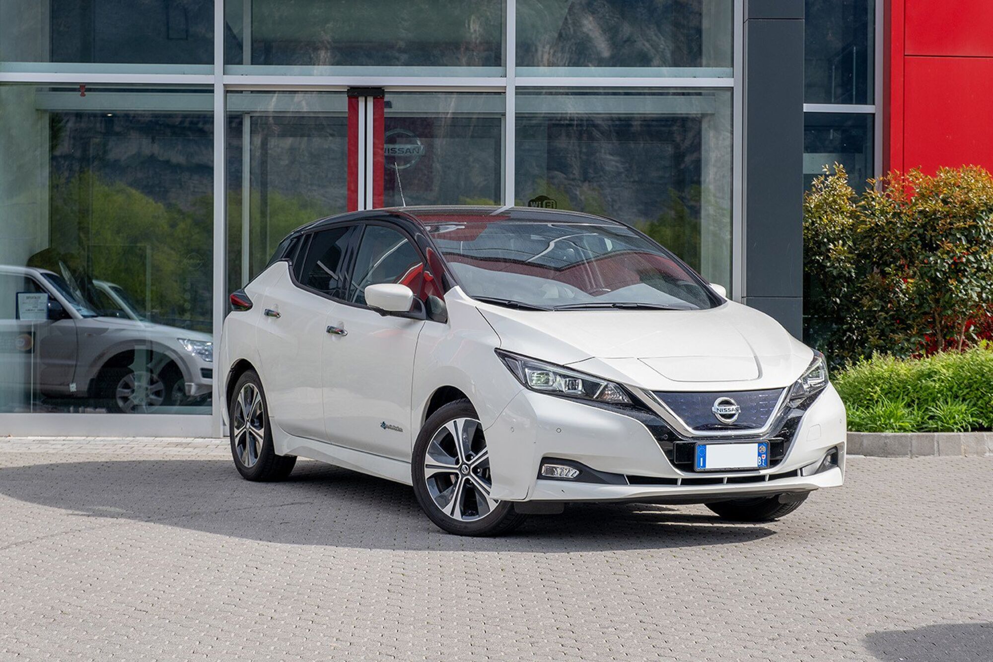 Nissan Leaf 40kWh Tekna 150cv del 2020 usata a Faedo