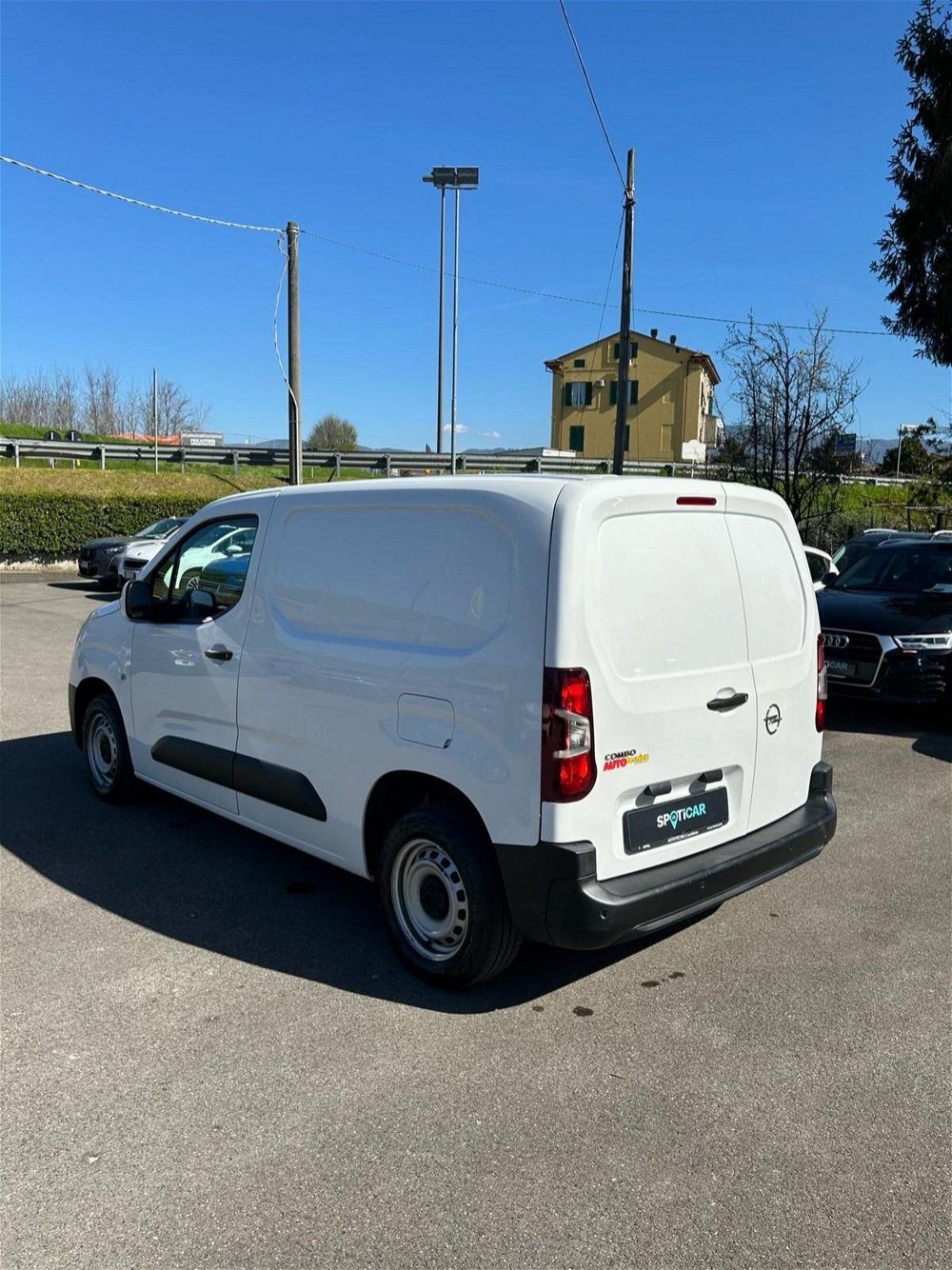 Opel Combo Furgone Cargo 1.6 Diesel PC 650kg Edition del 2020 usata a Lucca (5)