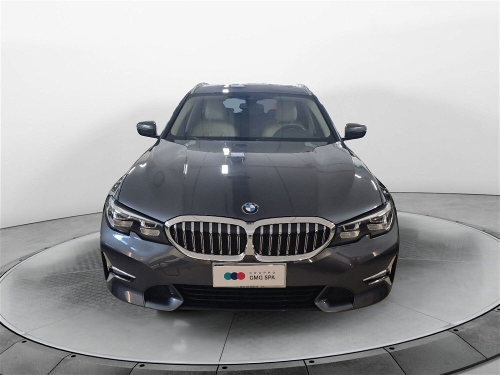 BMW Serie 3 Touring 320d  mhev 48V auto del 2020 usata a Prato (2)