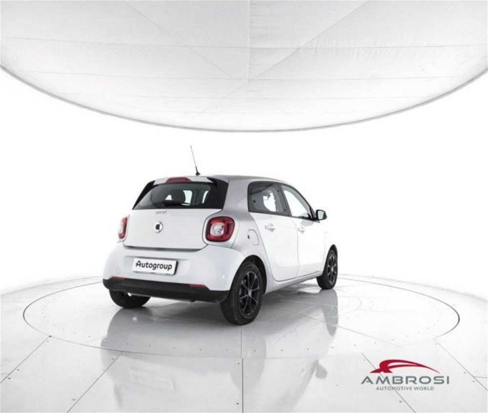 smart forfour forfour 70 1.0 twinamic Passion  del 2015 usata a Corciano (3)