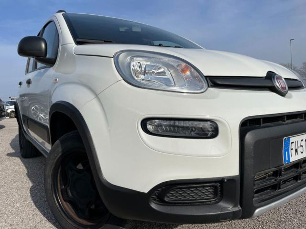 Fiat Panda 0.9 TwinAir Turbo S&S 4x4 Trussardi del 2019 usata a Maniago (5)