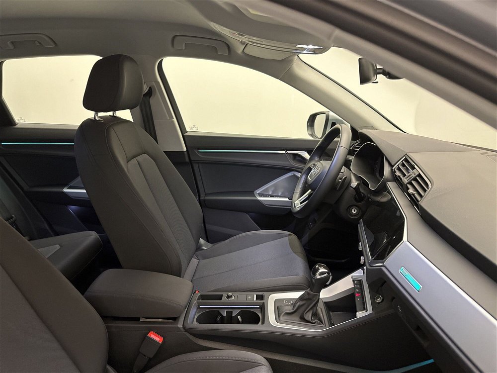 Audi Q3 45 TFSI e S tronic Business del 2021 usata a Pistoia (4)