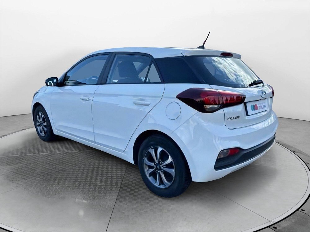 Hyundai i20 1.2 5 porte Connectline del 2019 usata a Pistoia (5)