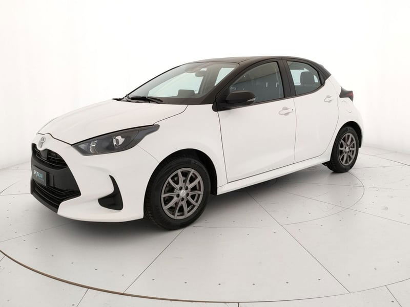 Toyota Yaris 1.5 Hybrid 5 porte Energy del 2021 usata a Teverola