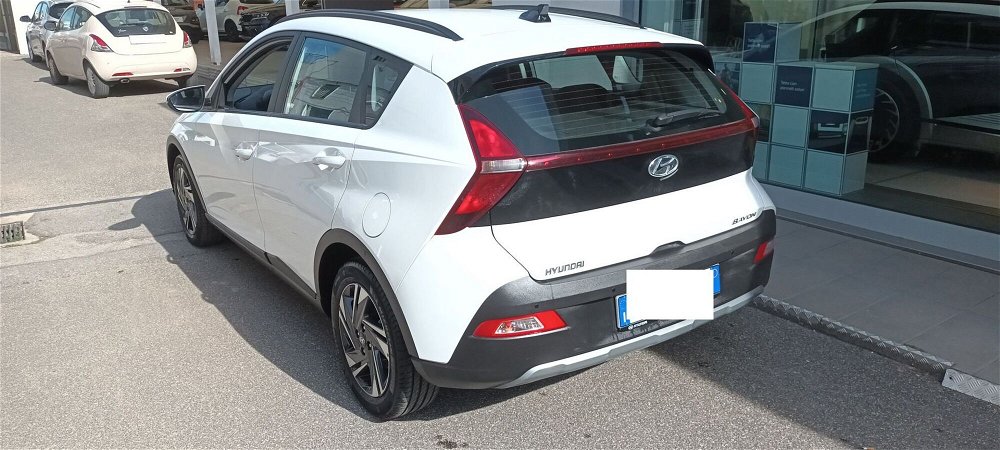 Hyundai Bayon 1.2 mpi Xline del 2022 usata a Castellammare di Stabia (5)