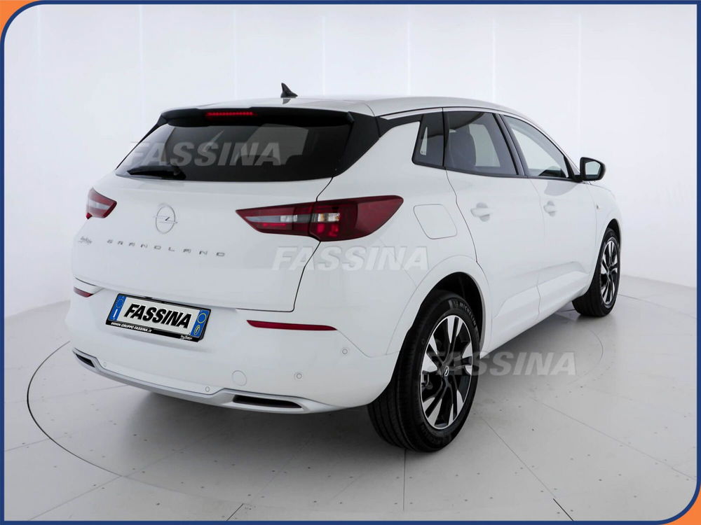 Opel Grandland nuova a Milano (6)