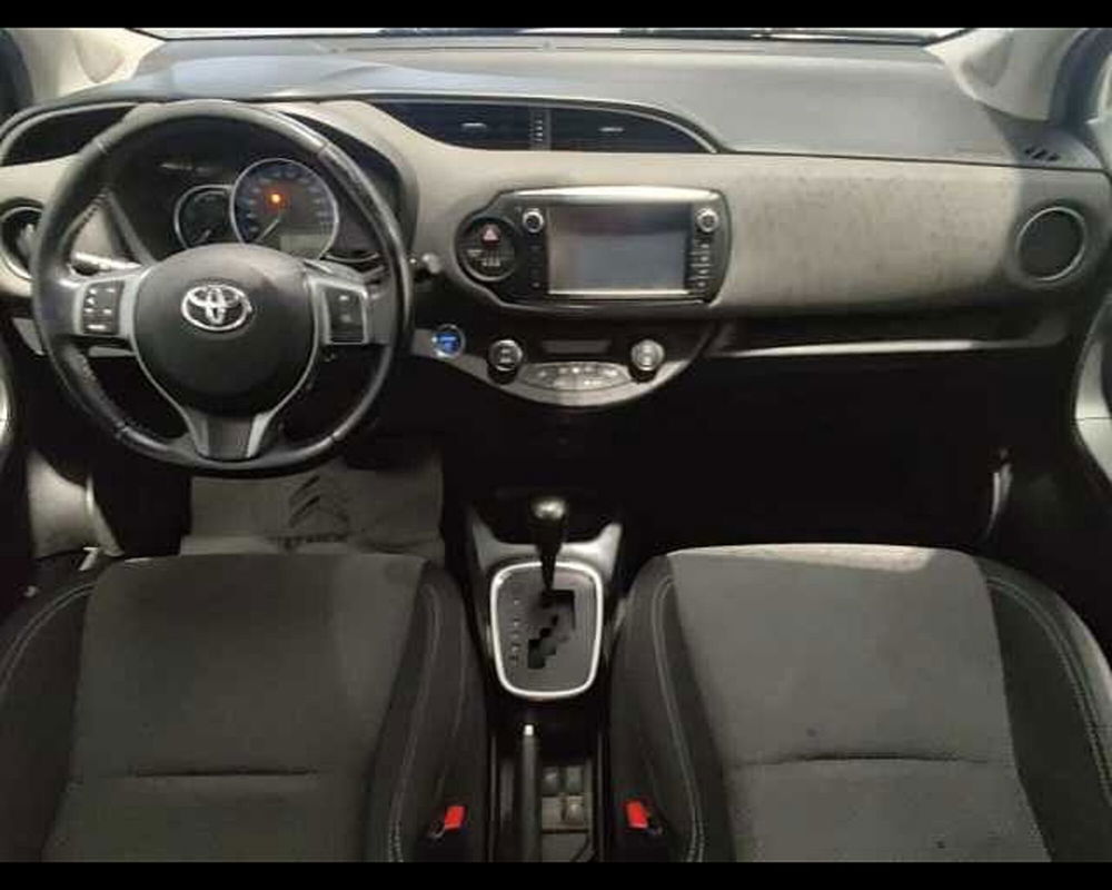 Toyota Yaris usata a Milano (10)