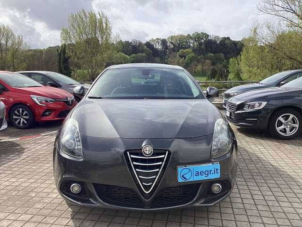 Alfa Romeo Giulietta usata a Roma (2)