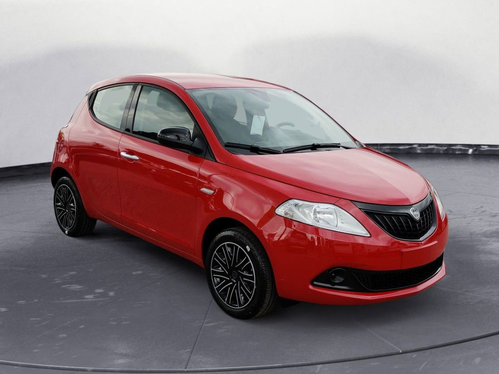 Lancia Ypsilon nuova a Pordenone (7)