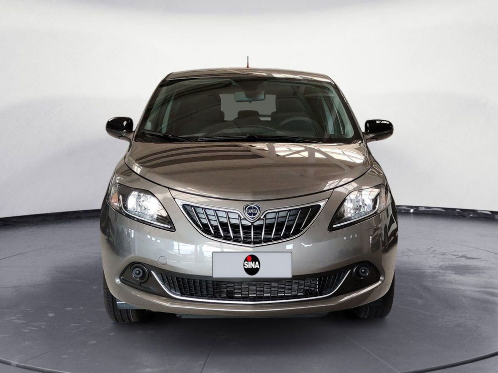 Lancia Ypsilon nuova a Pordenone (8)