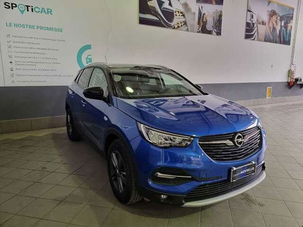 Opel Grandland X 1.5 diesel Ecotec Start&Stop Business del 2021 usata a Salerno (3)