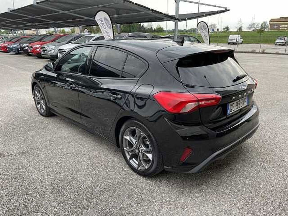 Ford Focus 1.5 EcoBlue 120 CV 5p. ST-Line  del 2021 usata a Bologna (4)