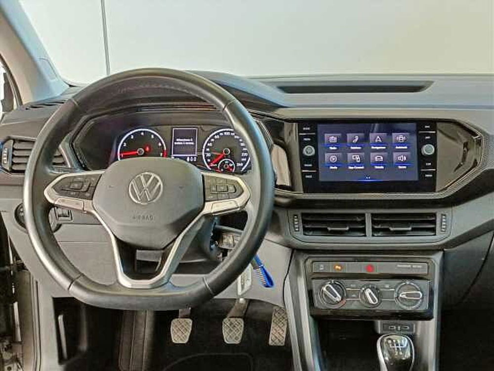 Volkswagen T-Cross usata a Lecco (7)