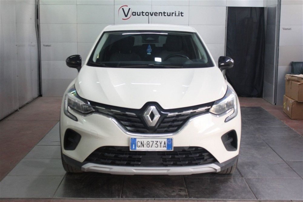 Renault Captur TCe 100 CV Life  del 2020 usata a Civita Castellana (2)