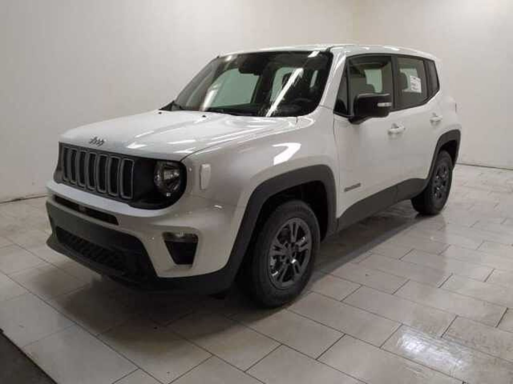 Jeep Renegade 1.6 mjt Longitude 2wd 130cv nuova a Cuneo