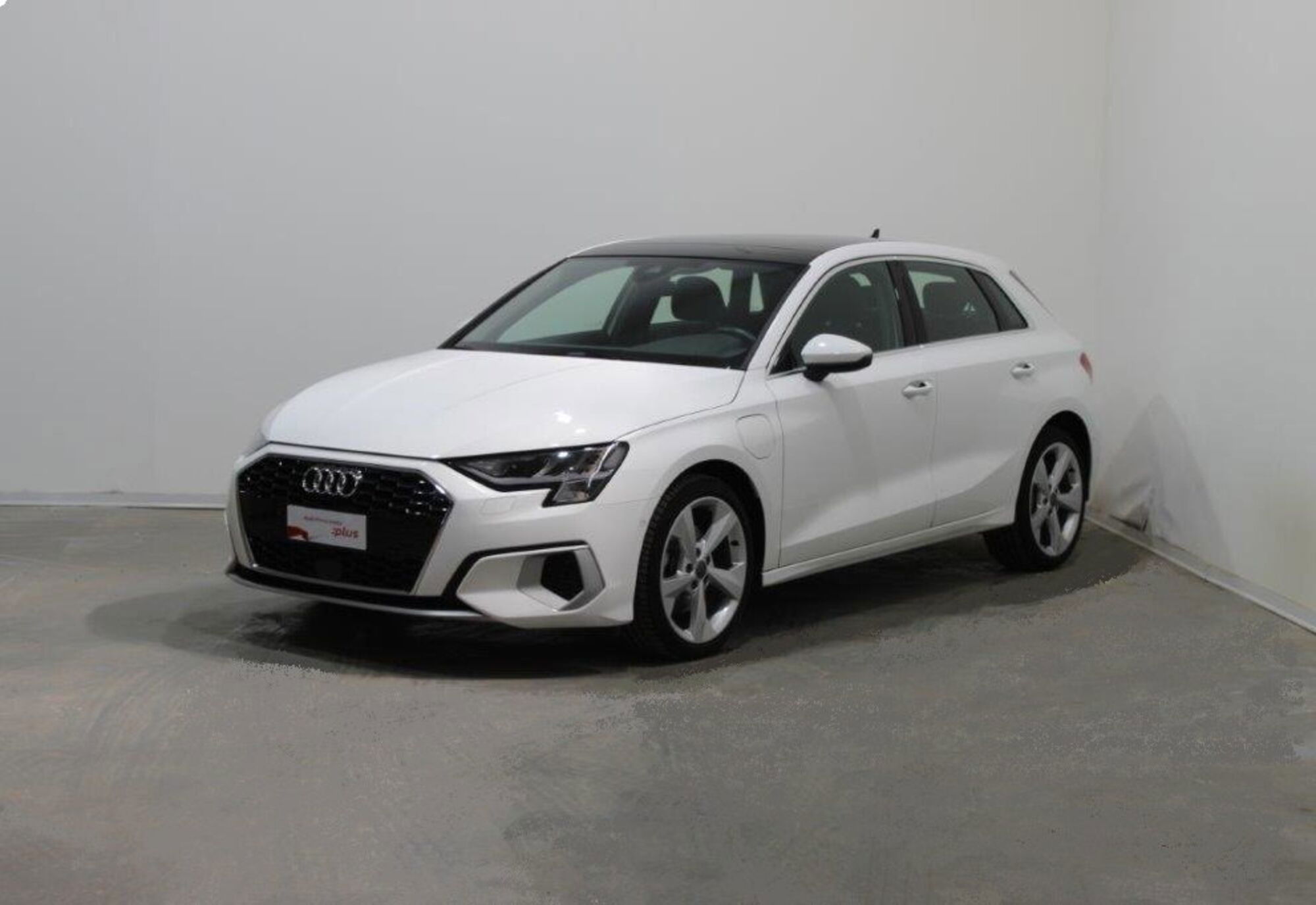 Audi A3 Sportback 40 TFSI e S tronic Business Advanced del 2021 usata a Triggiano