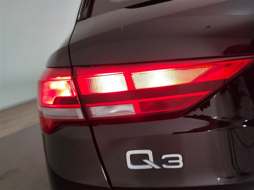 Audi Q3 35 TFSI  del 2021 usata a Martina Franca (4)