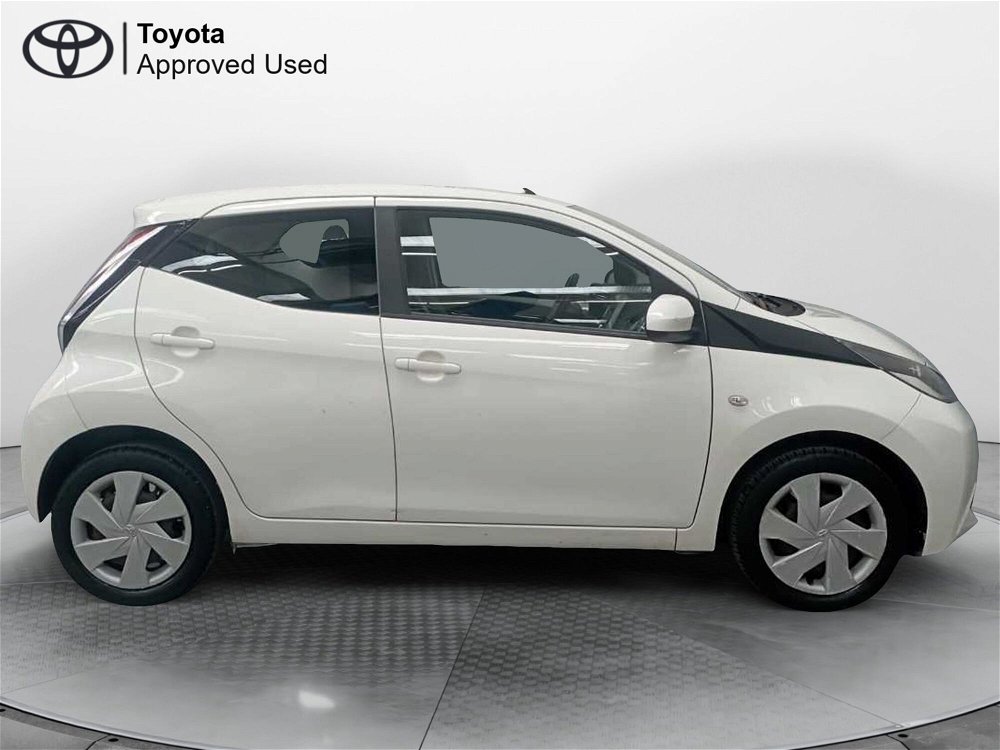 Toyota Aygo 1.0 VVT-i 69 CV 5 porte x-play  del 2015 usata a Pisa (5)