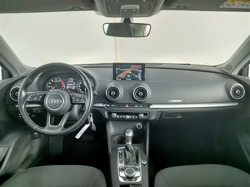 Audi A3 Sportback 30 g-tron S tronic Business  del 2019 usata a Lucca (3)