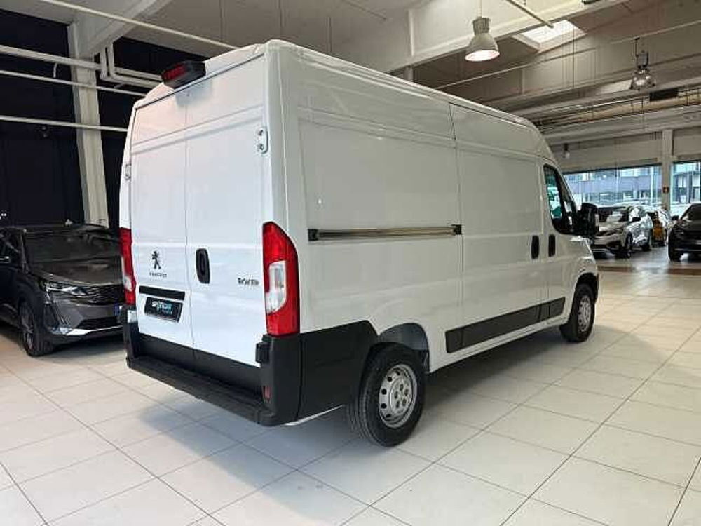 Peugeot Boxer Furgone 330 2.2 BlueHDi 140 S&S PC-TN Furgone Premium  nuova a Faenza (3)