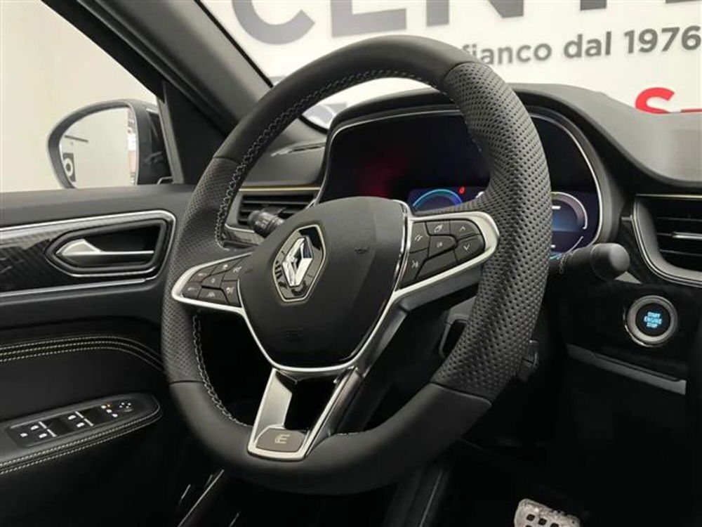 Renault Arkana nuova a Napoli (7)