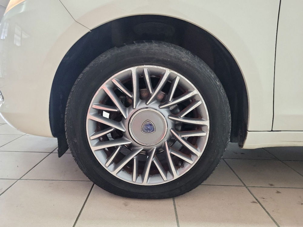 Lancia Ypsilon usata a Arezzo (5)