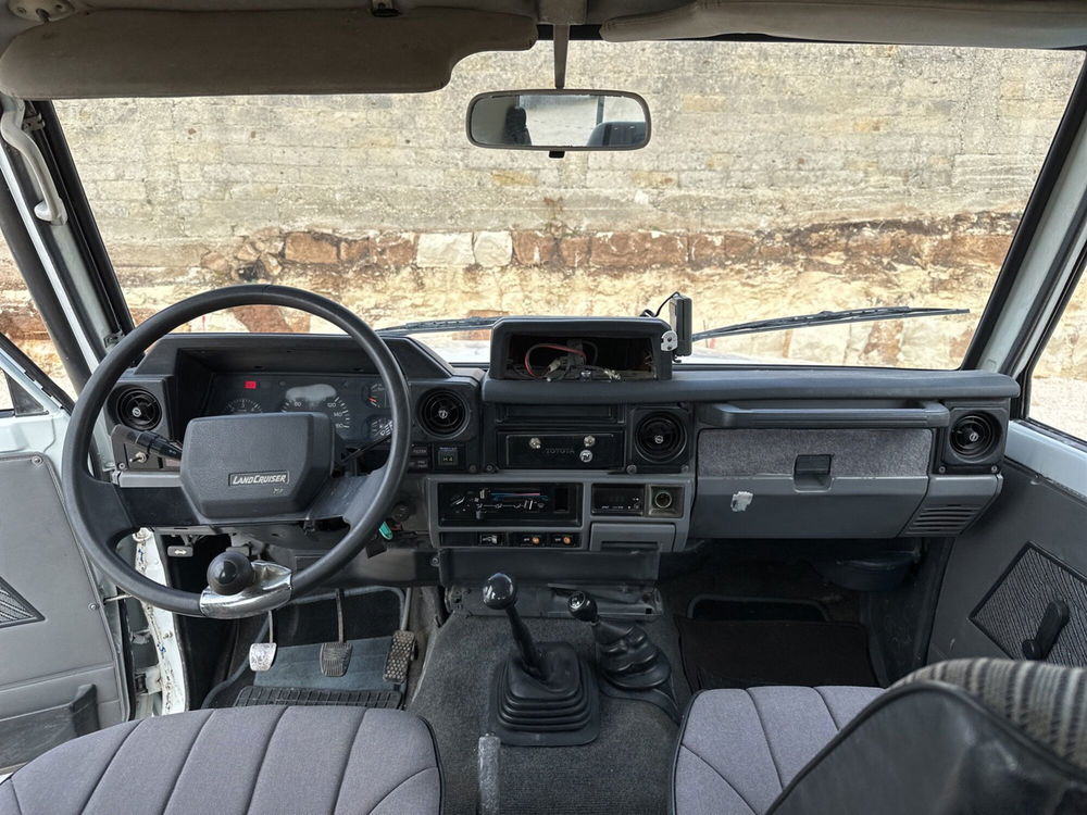 Toyota Land Cruiser usata a Ragusa (10)