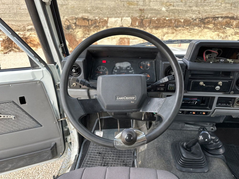 Toyota Land Cruiser usata a Ragusa (11)