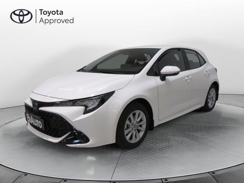 Toyota Corolla 1.8 Hybrid Active  nuova a Sesto Fiorentino