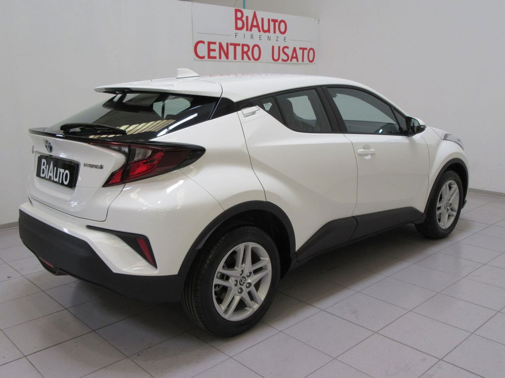 Toyota Toyota C-HR nuova a Firenze (20)