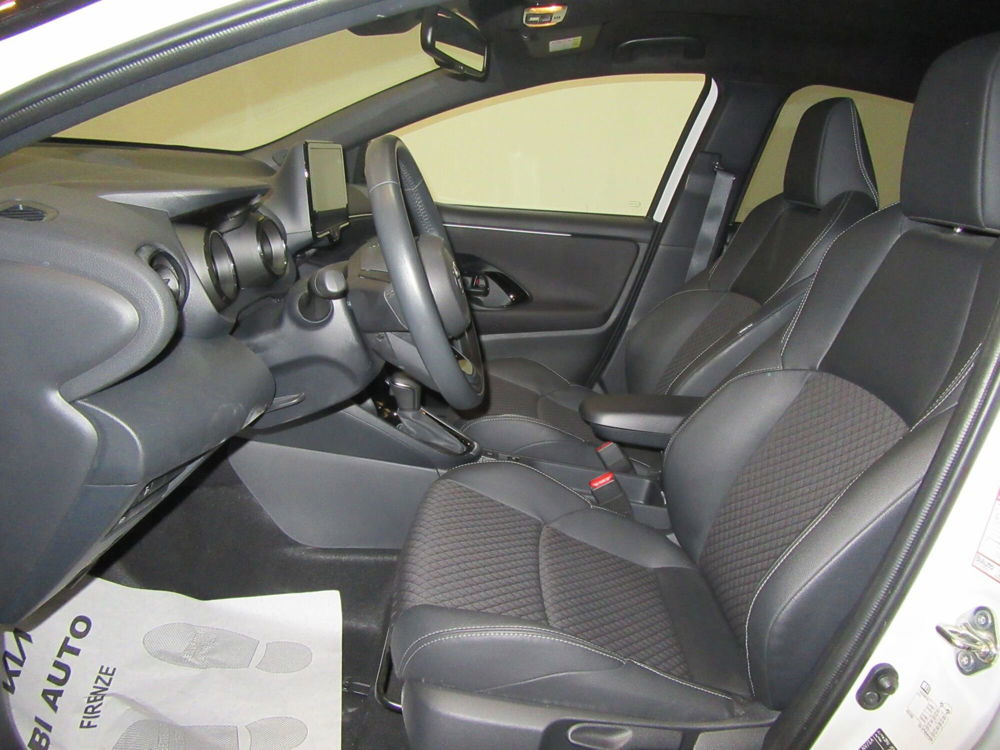 Toyota Yaris 1.5 Hybrid 5 porte Style del 2023 usata a Sesto Fiorentino (5)