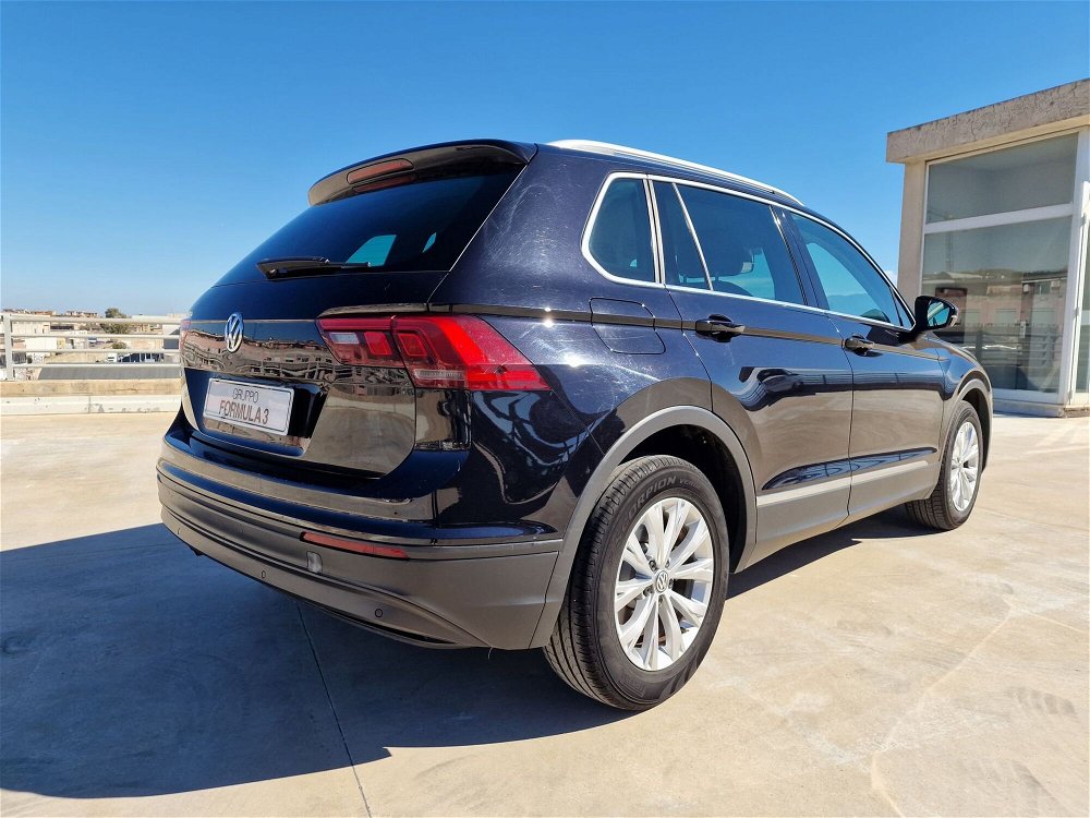 Volkswagen Tiguan 1.6 TDI SCR Style BlueMotion Technology  del 2018 usata a Messina (3)
