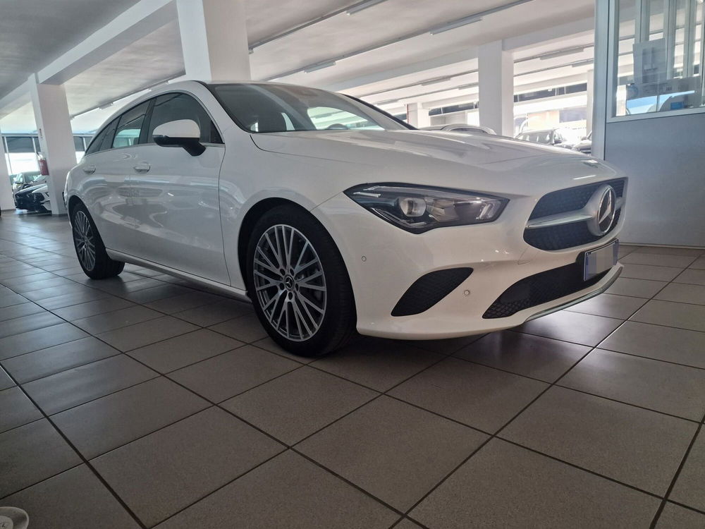 Mercedes-Benz CLA Shooting Brake 180 d Automatic Shooting Brake Sport  del 2022 usata a Messina (2)