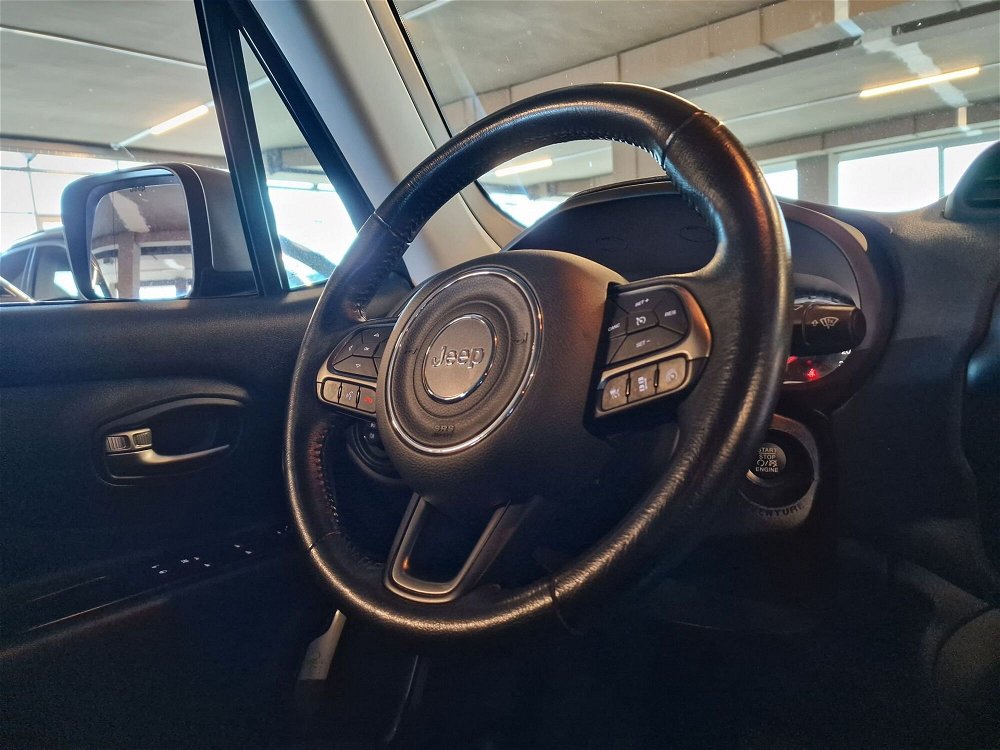 Jeep Renegade 2.0 Mjt 140CV 4WD Active Drive Limited  del 2019 usata a Messina (2)