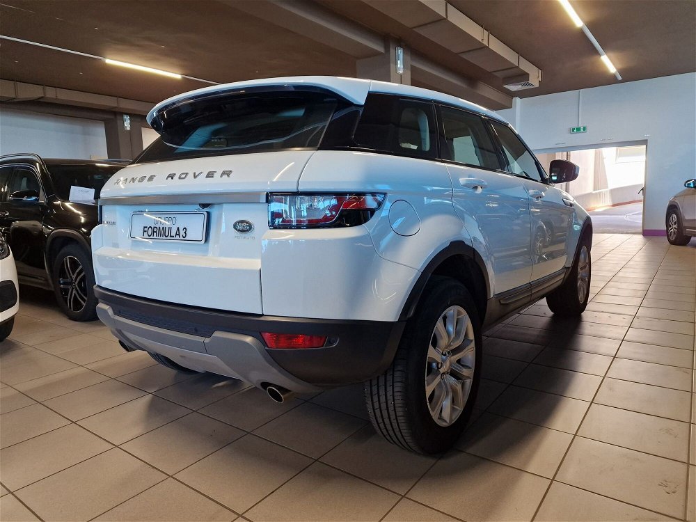 Land Rover Range Rover Evoque 2.0D I4-L.Flw 150 CV R-Dynamic S del 2019 usata a Messina (3)