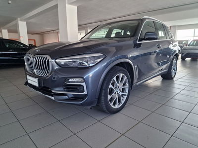 BMW X5 xDrive30d xLine del 2020 usata a Messina