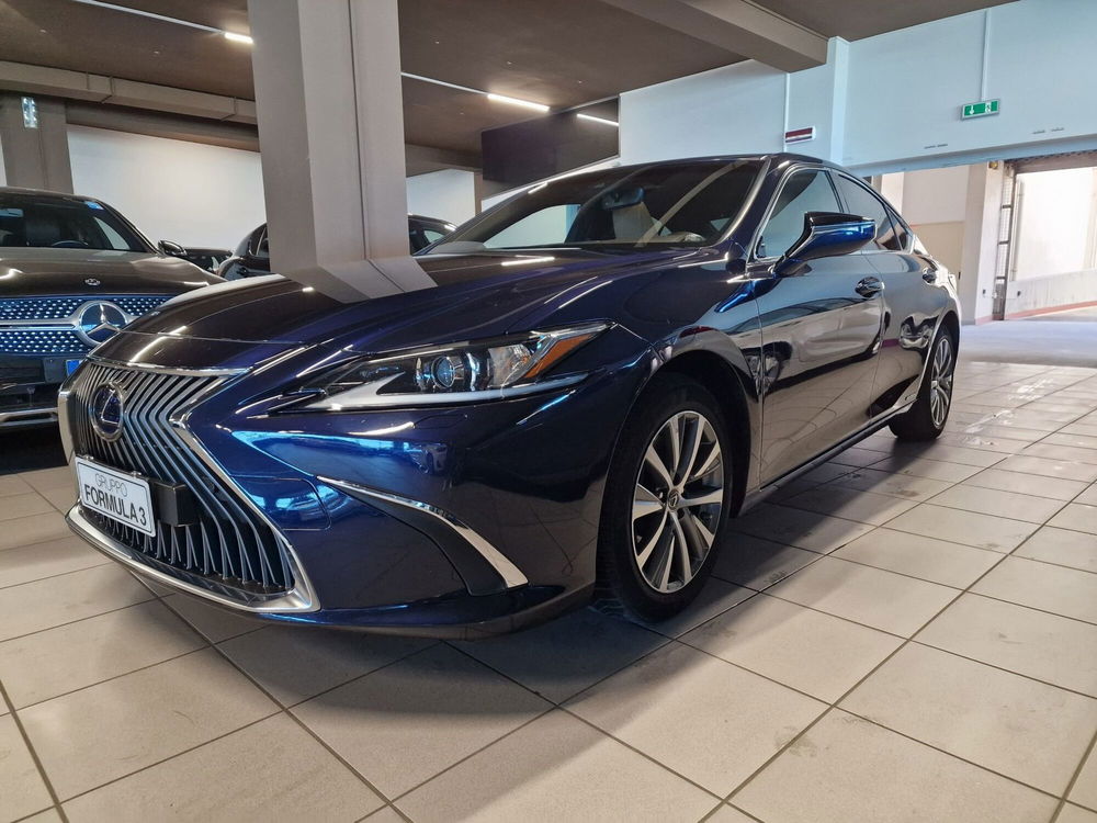 Lexus ES Hybrid Executive  del 2019 usata a Messina