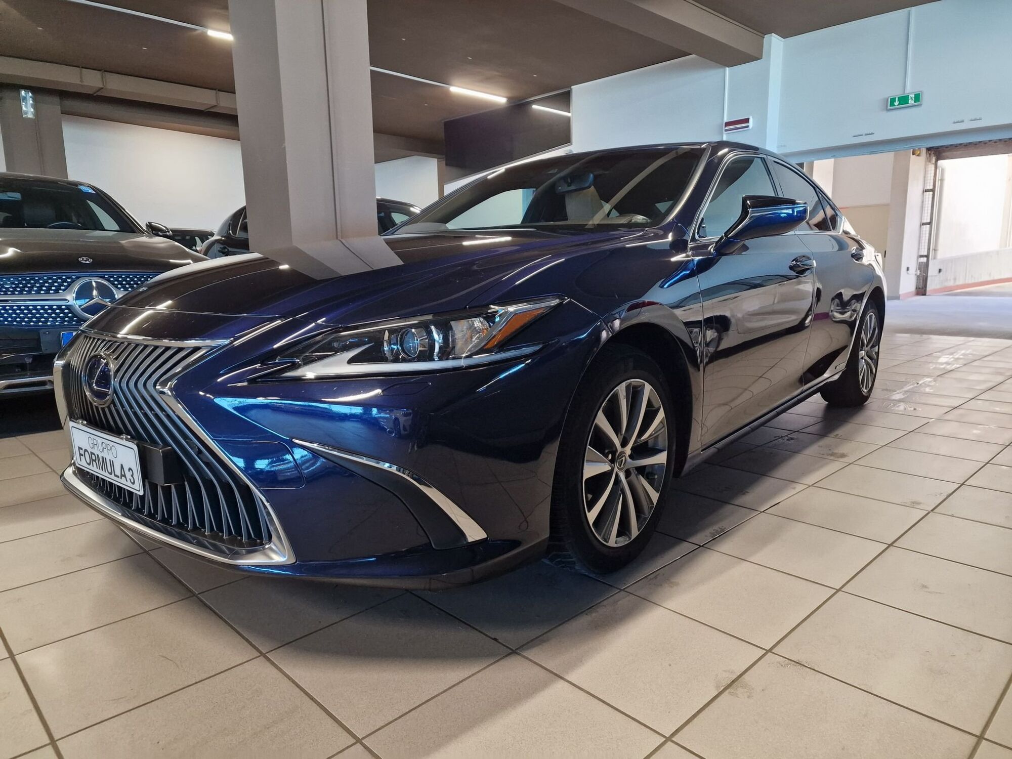 Lexus ES Hybrid FSport  del 2019 usata a Messina