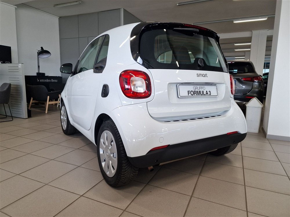 smart Fortwo 70 1.0 Youngster  del 2019 usata a Messina (4)