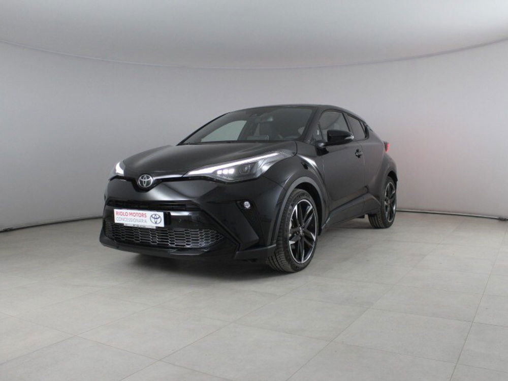 Toyota Toyota C-HR nuova a Palermo