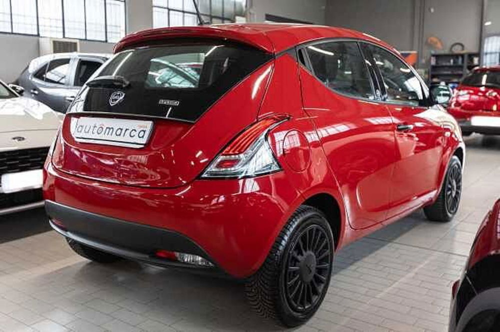 Lancia Ypsilon usata a Treviso (2)