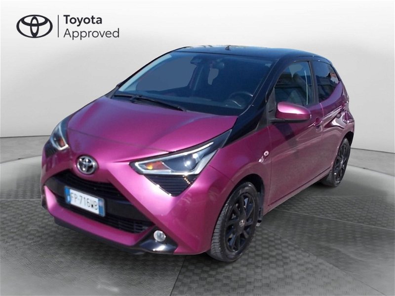 Toyota Aygo 1.0 VVT-i 72 CV 5 porte x-cite del 2018 usata a Piacenza