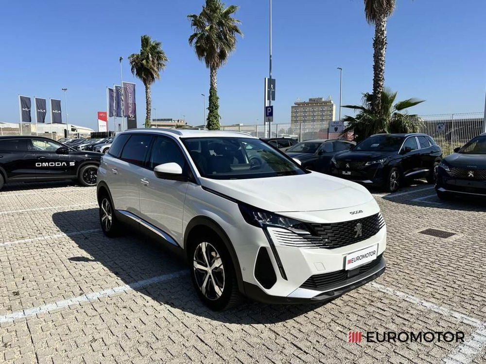 Peugeot 5008 1.5 bluehdi Active Pack s&s 130cv eat8 del 2021 usata a Modugno (3)